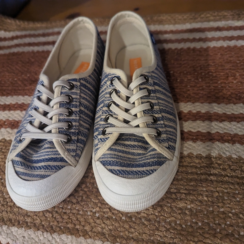 Rocket Dog Blue Striped Slip On Blue Cascade Chowchow Sneaker Shoes Size 6.5